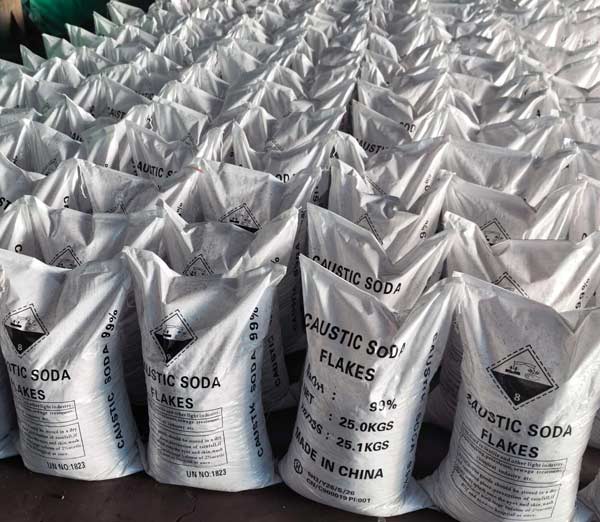 high purity 99 percent solid alkali from reliable caustic soda flakes suppliers
