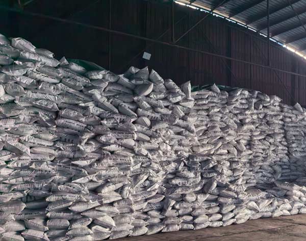 wholesale caustic soda pearls manufacturers supply staged for ocean freight container dispatch