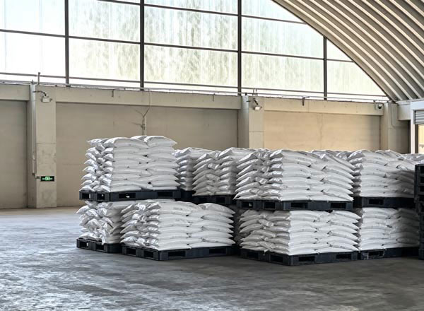 ocean export freight loaded directly at plant site of caustic soda flakes manufacturers in china