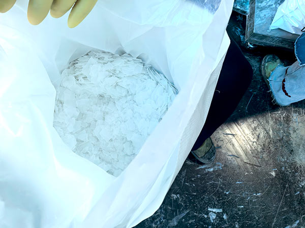 maritime export shipment of pure sodium hydroxide backed by transparent soda caustic price